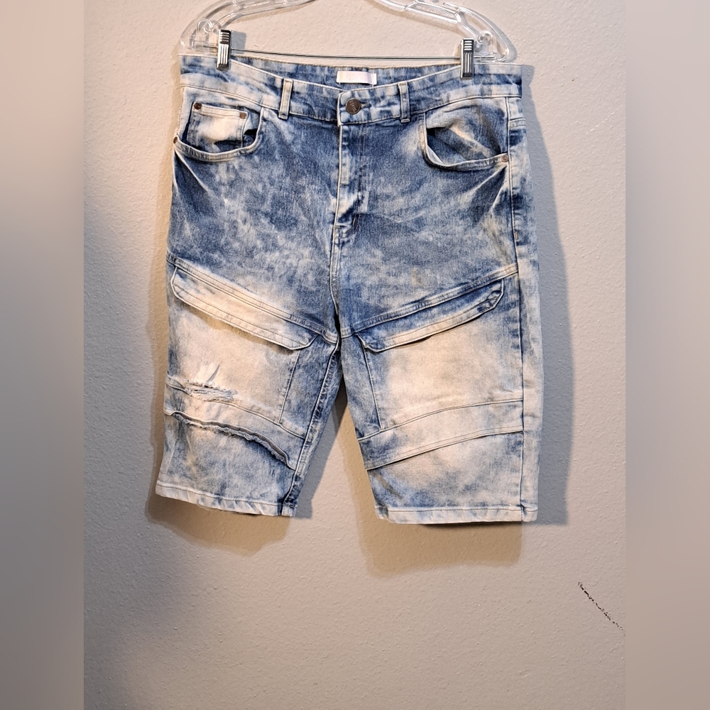 GS-115 Men's Acid Wash Jeans Shorts,  Size 36.